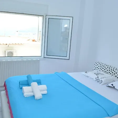 Ioannis Flat *